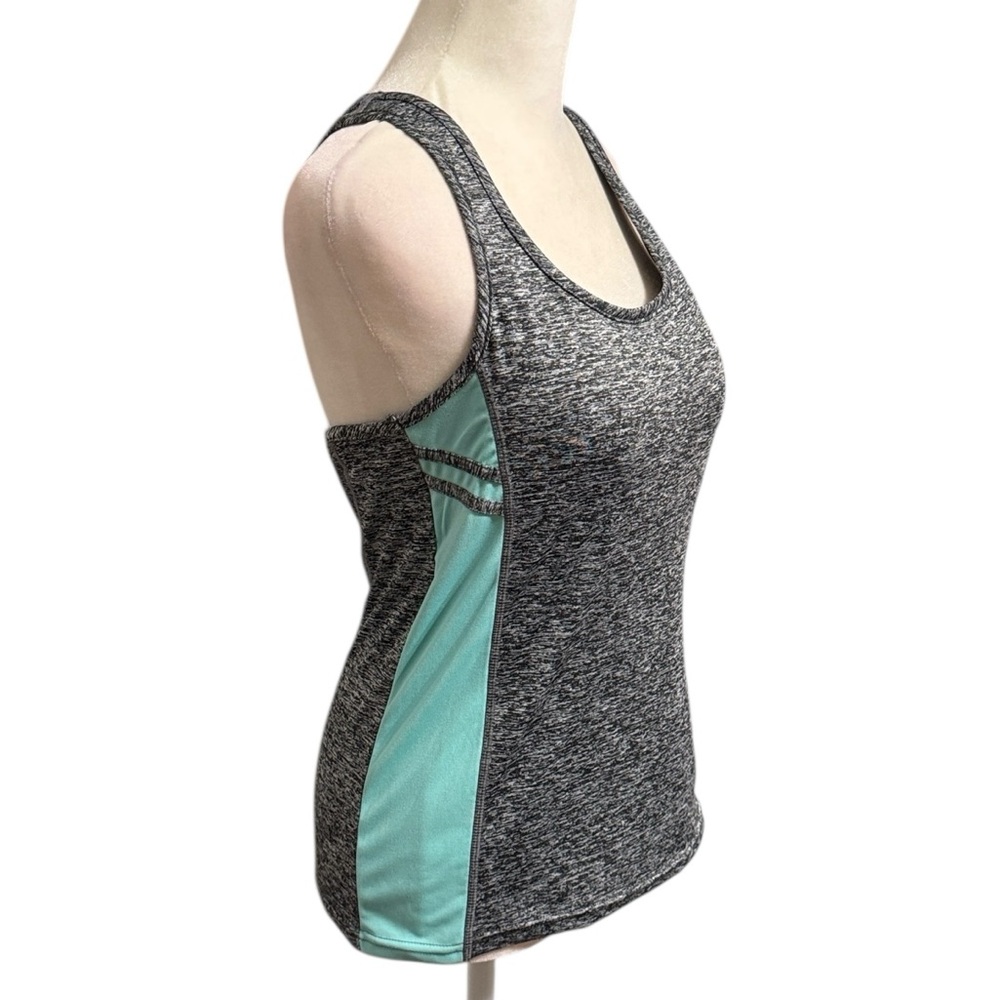 Women’s work out top size small/medium